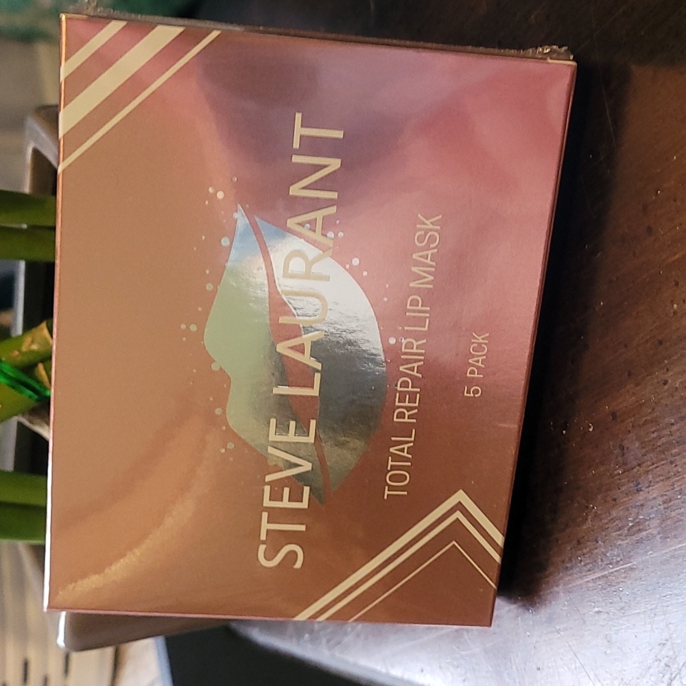 Steve Laurant Total Repair Lip Mask